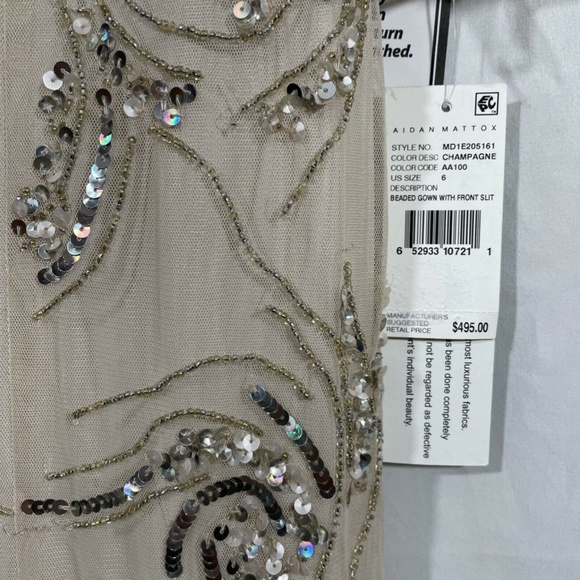 NWT‎ $495 Aidan Mattox 3/4 Sleeve Beaded Column Gown in Champagne [SZ 6 ] - Picture 6 of 16